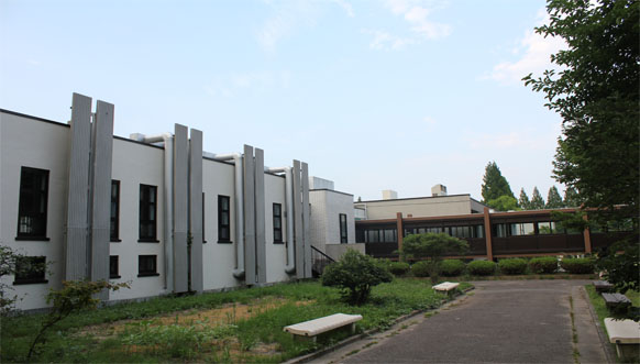 东北大学排名 东北大学简介 东北大学官网 东北大学入学条件 东北大学录取分数线 东北大学学费 东北大学申请条件 东北大学专业设置 东北大学地理位置 东北大学周边环境 糊涂鱼