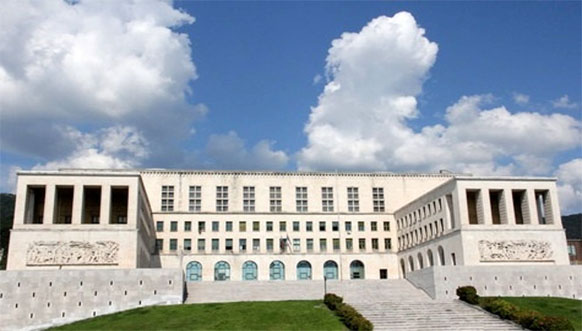 的里雅斯特大学